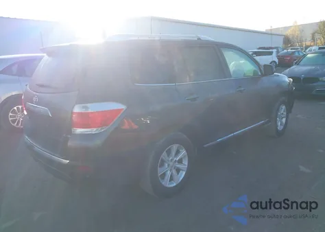 2012 Toyota Highlander Base V6 из США, поврежденный, VIN 5TDBK3EH5CS158600